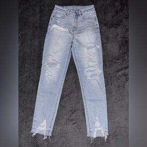 American Eagle stretch Highest Rise Mom Jeans Size 2 Regular